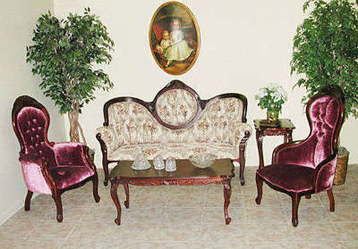 Queen Anne Sofa Set